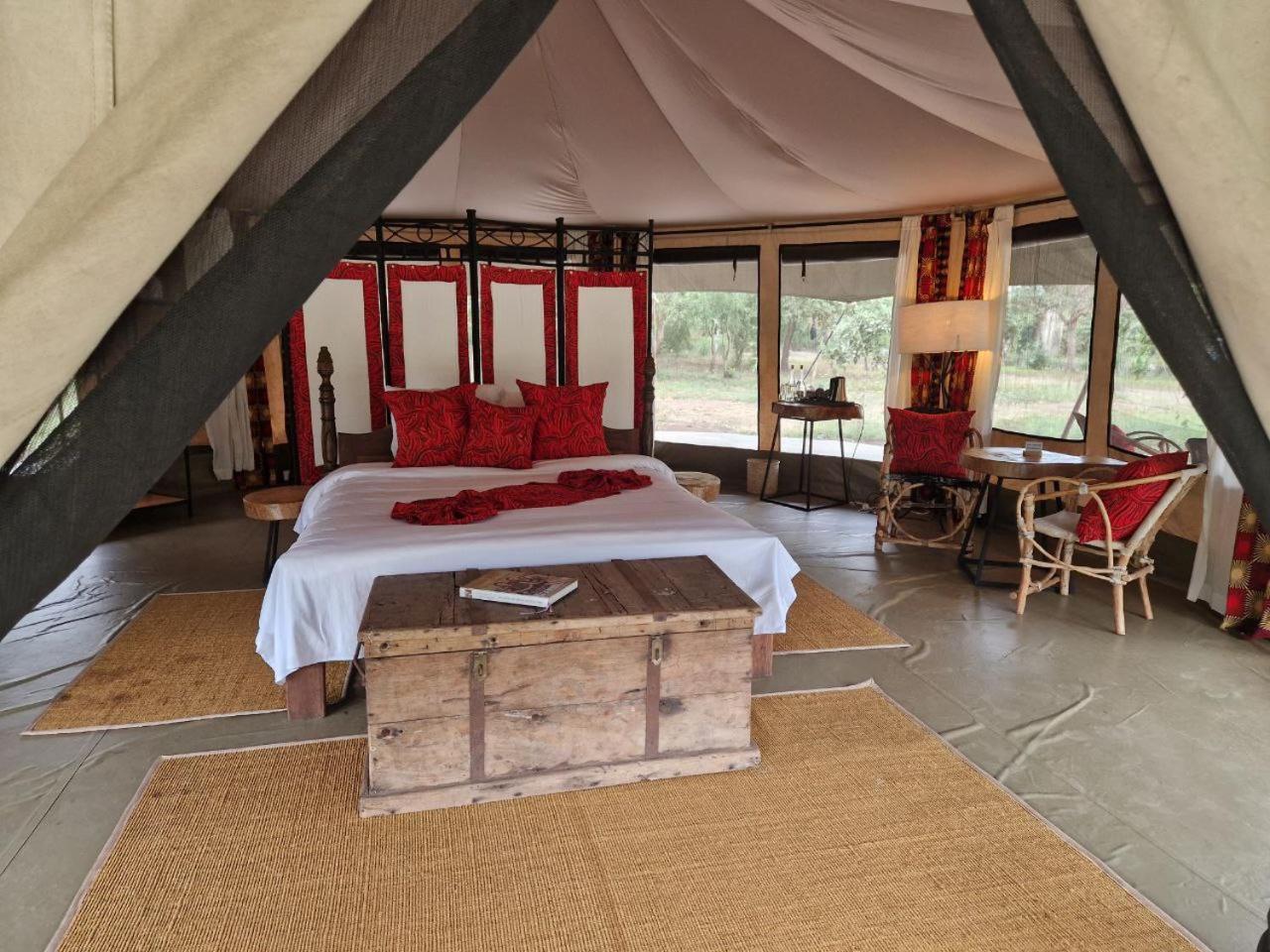 Dolly Farm & River Camp, Luxury Tents Usa River Ngoại thất bức ảnh
