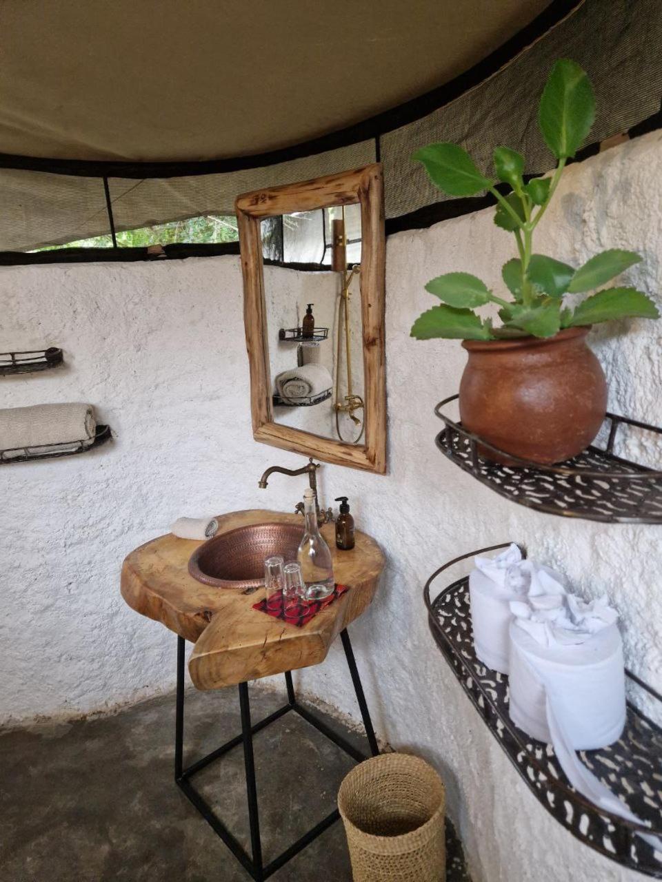 Dolly Farm & River Camp, Luxury Tents Usa River Ngoại thất bức ảnh